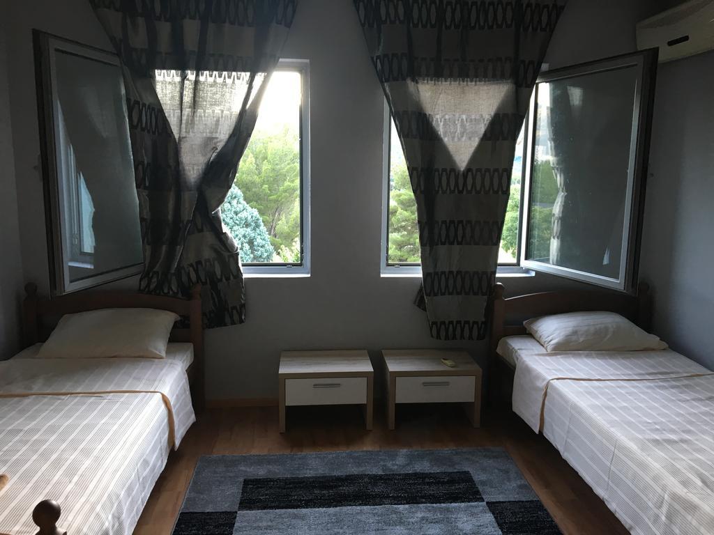 מוסטר Mell Apartments מראה חיצוני תמונה