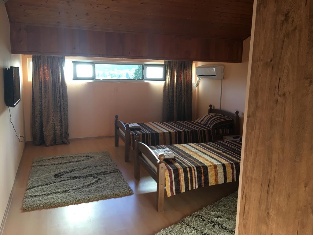 מוסטר Mell Apartments מראה חיצוני תמונה