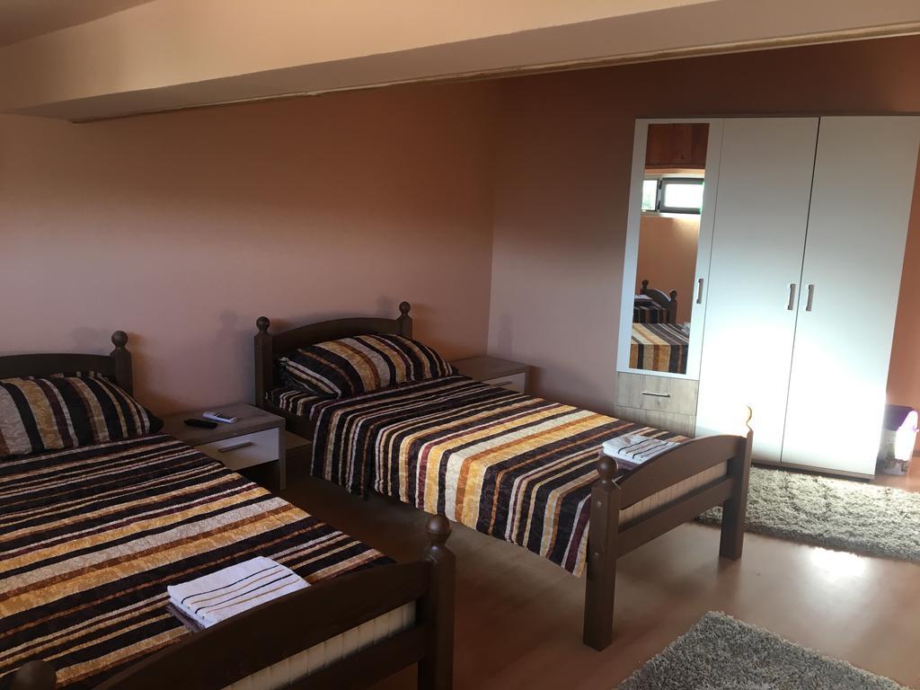 מוסטר Mell Apartments מראה חיצוני תמונה