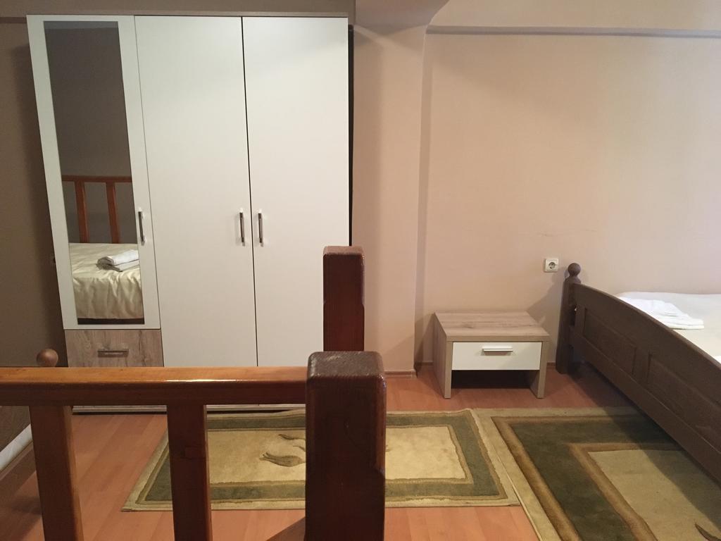 מוסטר Mell Apartments מראה חיצוני תמונה