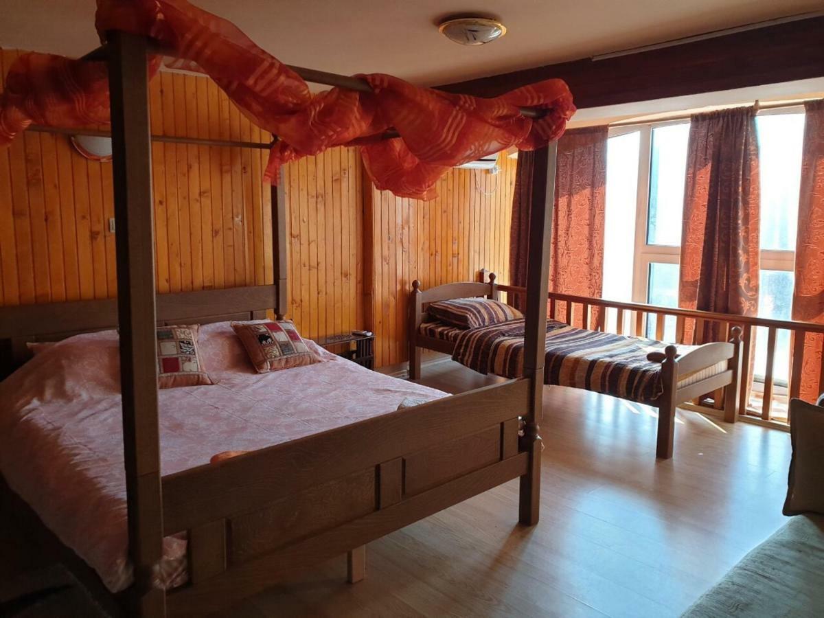 מוסטר Mell Apartments מראה חיצוני תמונה